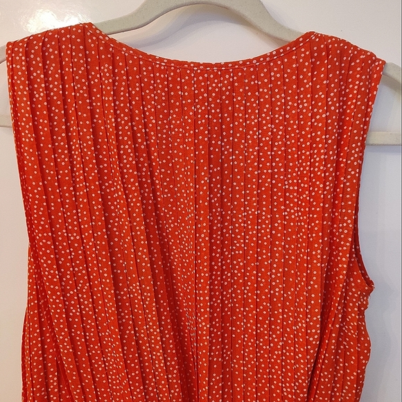 Orange Lined Pleated Dress - Picture 3 of 7